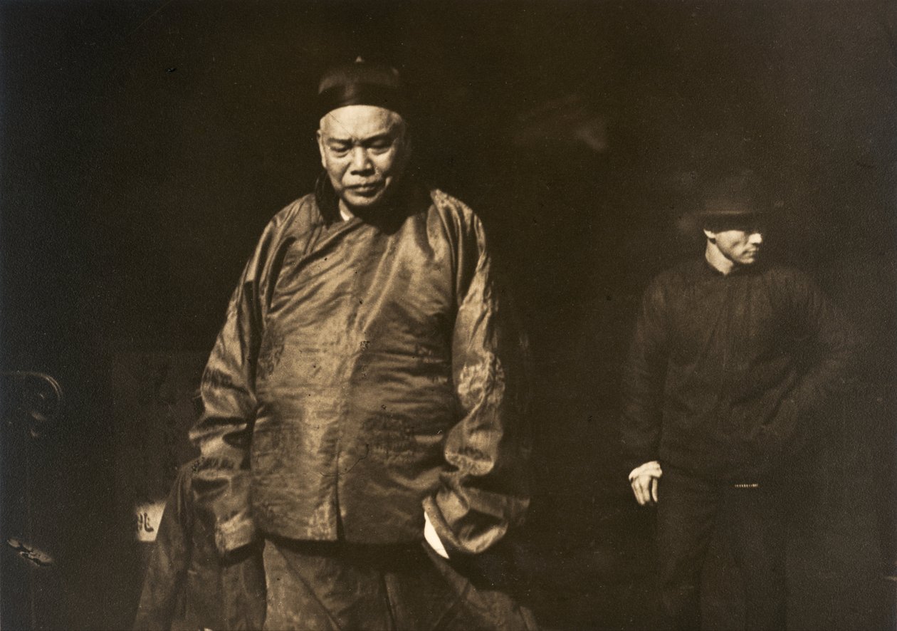 商人和身体卫兵，旧唐人街，旧金山 作者 阿诺德·根特（Arnold Genthe）