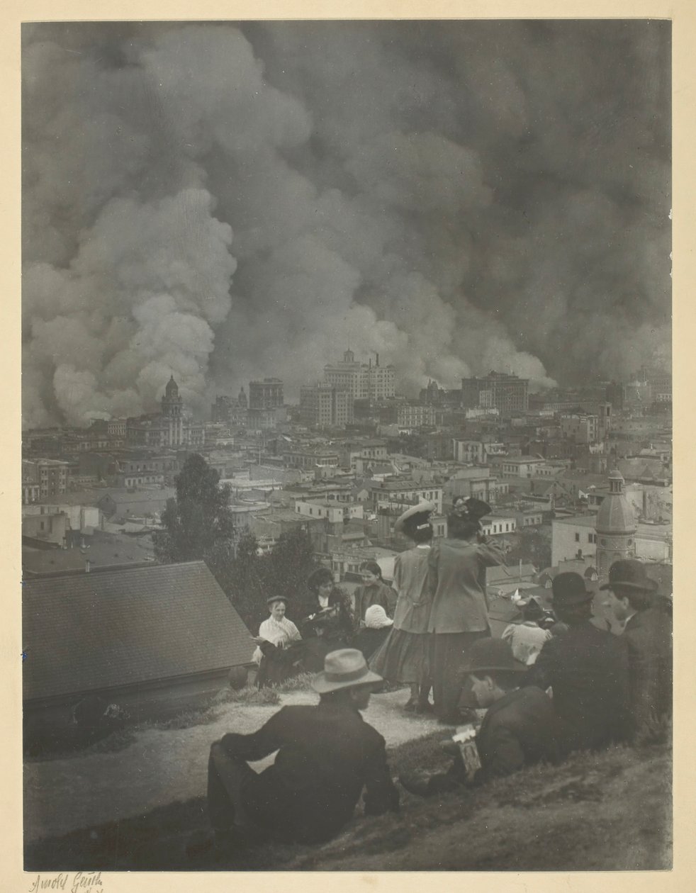 旧金山地震，1906年4月。   作者 阿诺德·根特（Arnold Genthe）