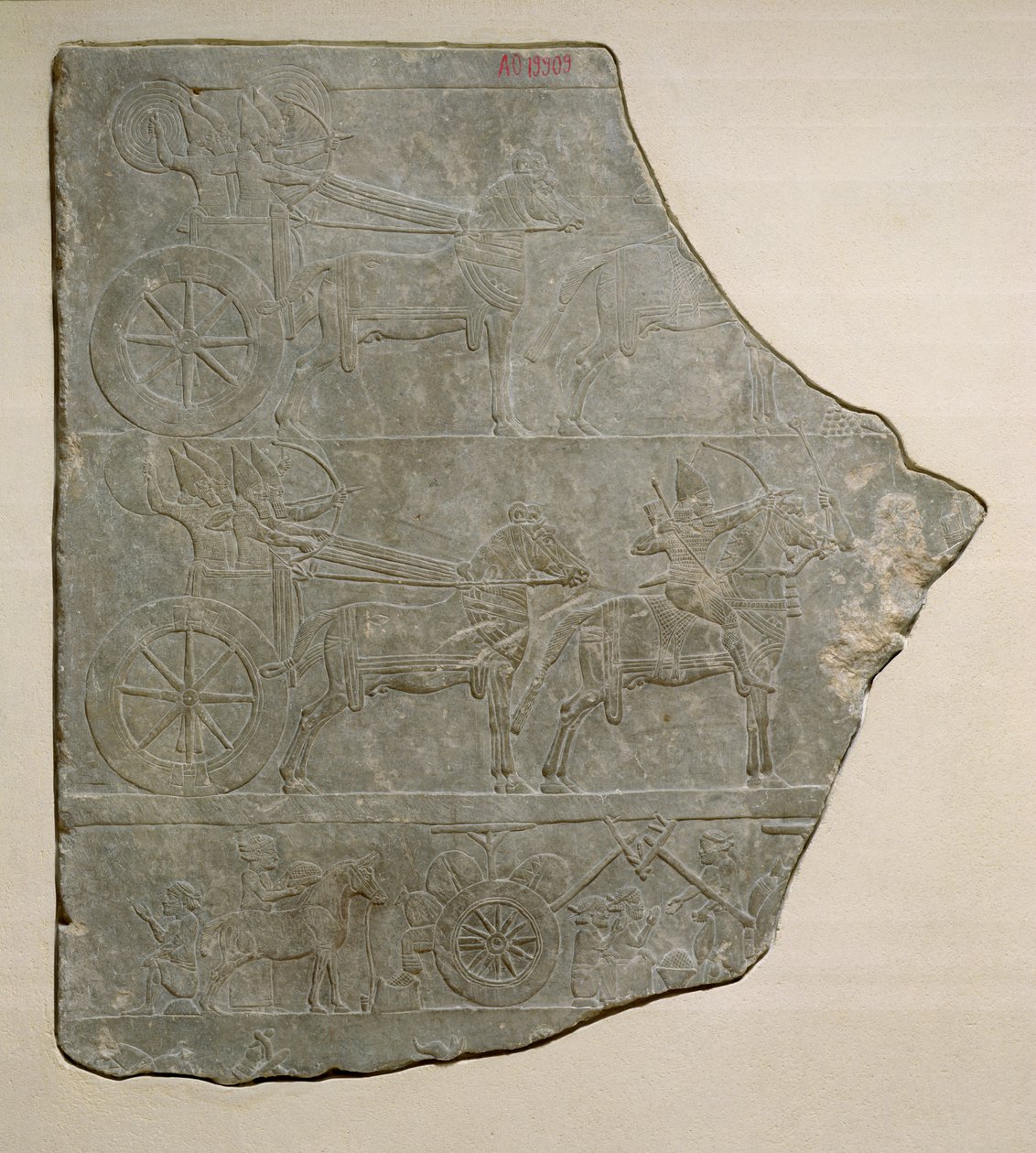 在Nineveh的Ashurbanipal宫殿中描绘亚述军队在战斗中和休息时的片段 作者 亚述人