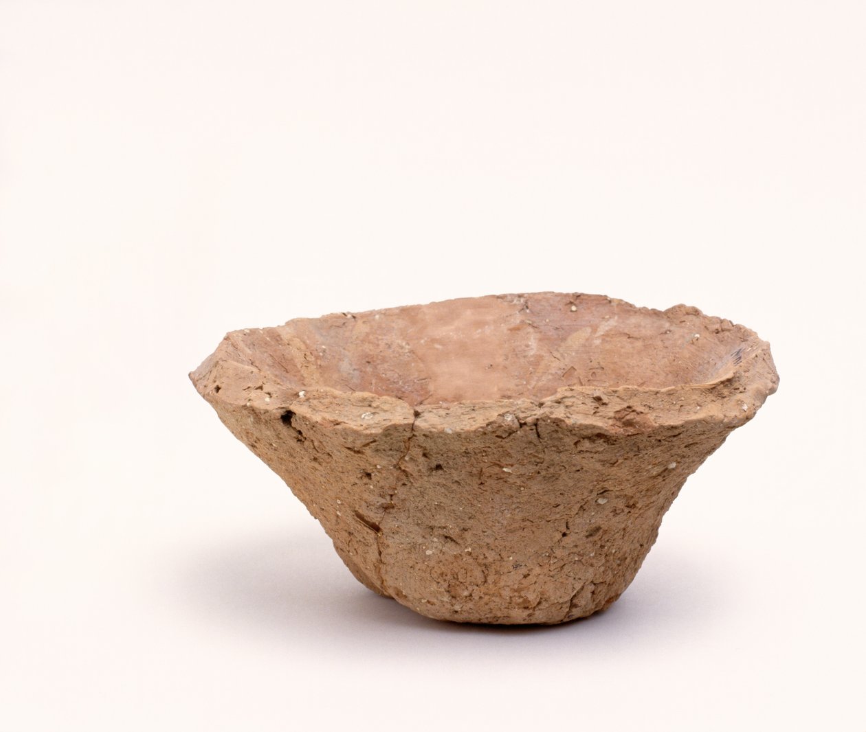 简陋的碗，来自尼尼微（粘土） 作者 亚述学校