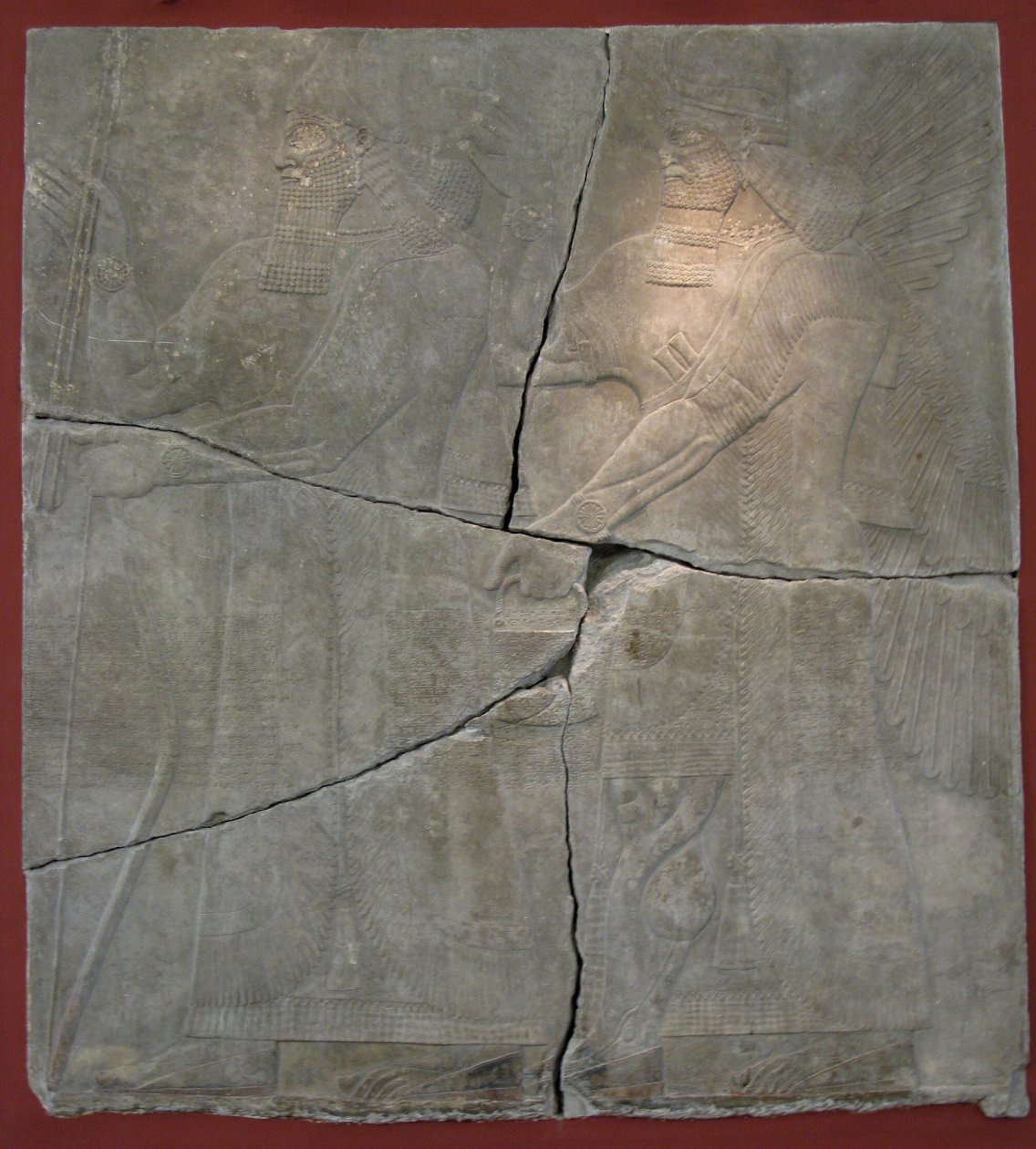 国王阿苏尔纳西帕二世和他的上帝。公元前9世纪从宁胡鲁（Nimrud）的卡鲁（Kalhu）的Ashurnasirpal II宫获得的救济 作者 亚述人