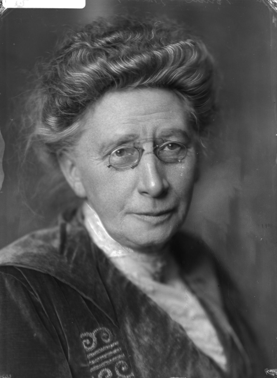 描述Catharina van Rennes的肖像（1858-1940） 作者 雅各布·默克尔巴赫（Jacob Merkelbach）