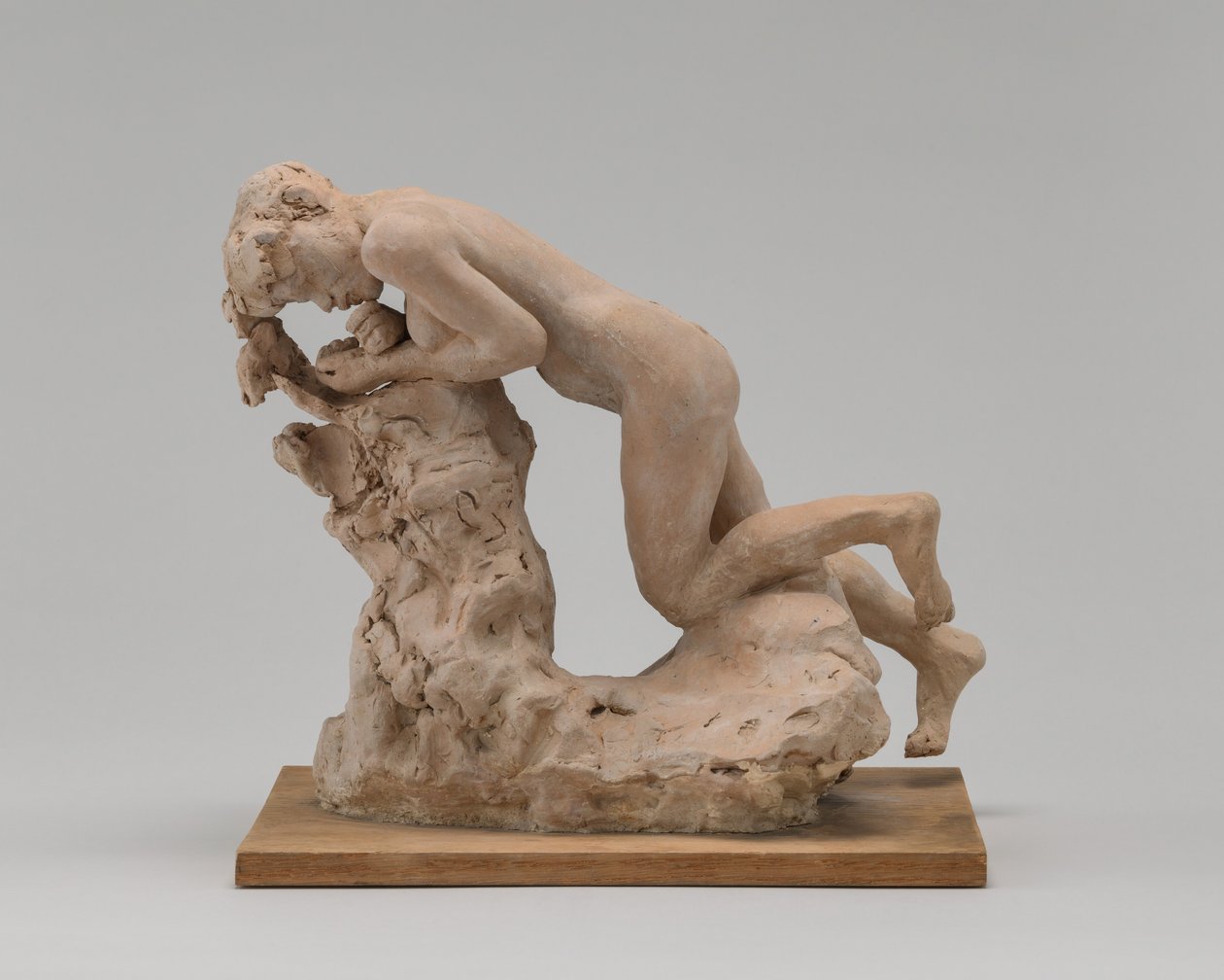 夏娃吃苹果》，约1885年。 作者 奥古斯特·罗丹（Auguste Rodin）