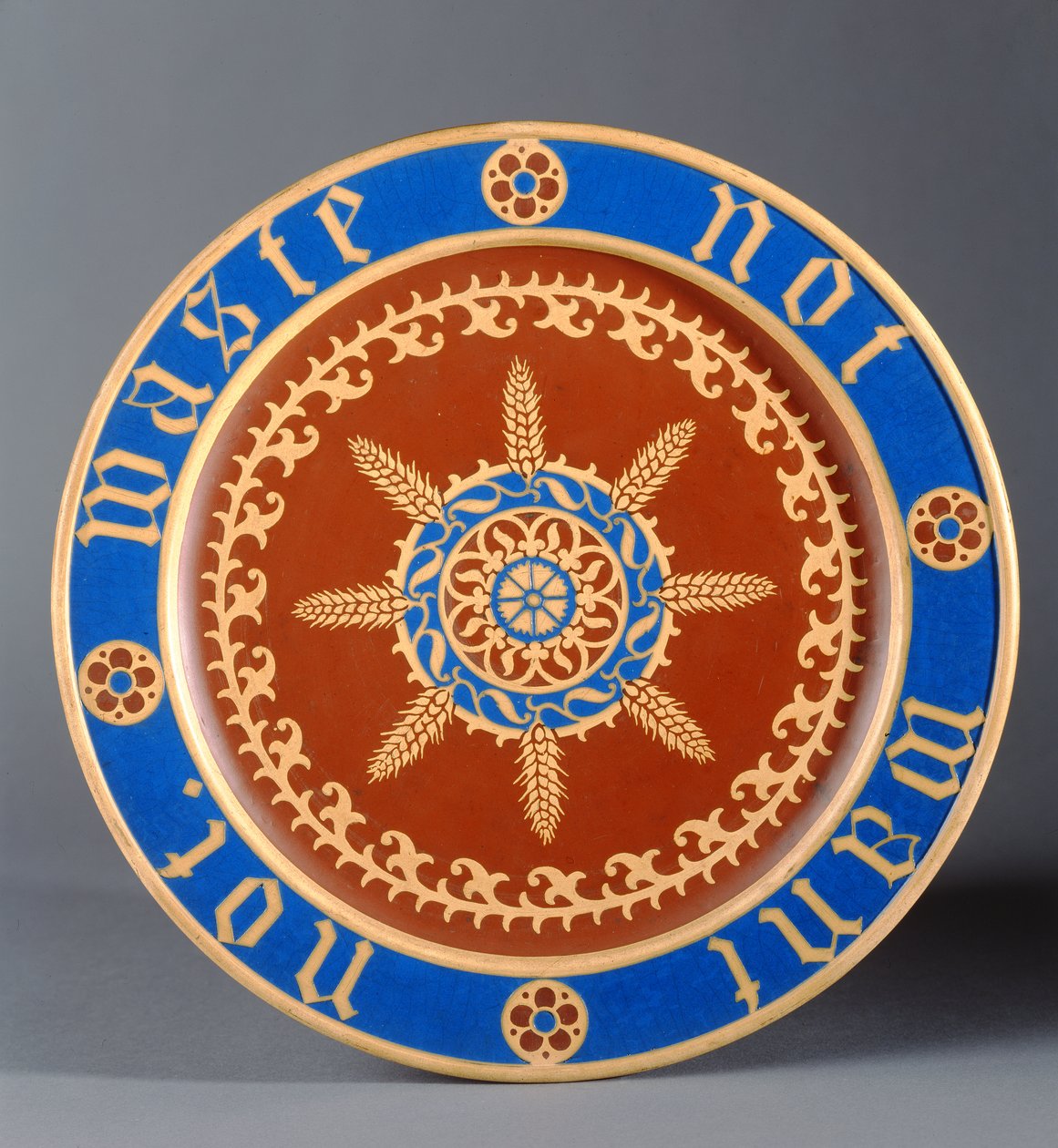 面包板，由Minton and Company制造，c.1849（陶瓷） 作者 奥古斯都·韦尔比·诺斯莫尔·普金