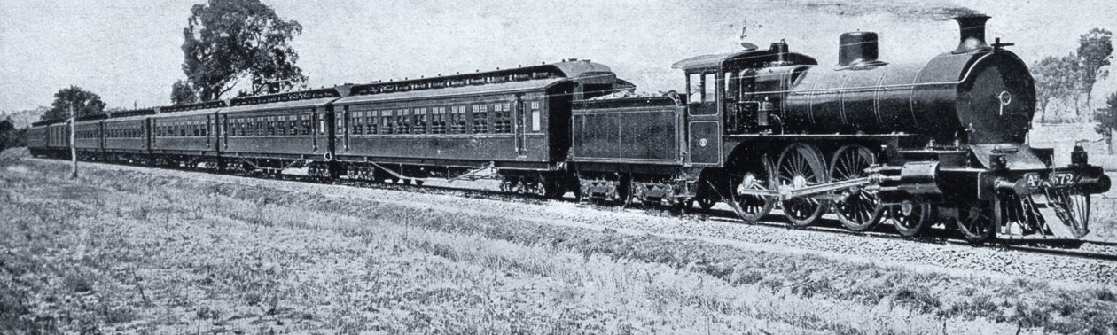 墨尔本 - 悉尼快车，c.1900，来自澳大利亚南部十字勋章 - 澳大利亚的一瞥，由墨尔本外交部出版，1908年 作者 澳大利亚摄影师