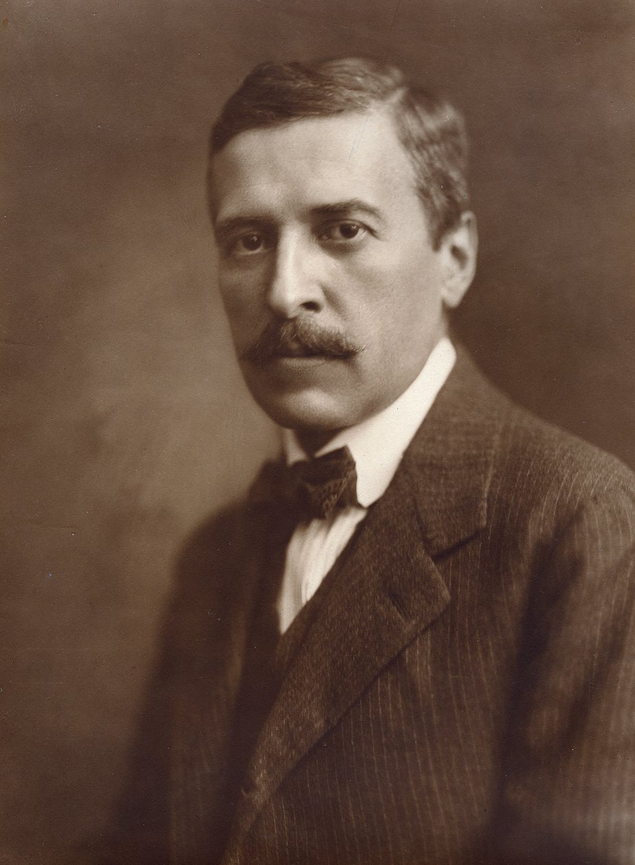 Hugo von Hofmannsthal的肖像，c.1920-21 作者 奥地利摄影师
