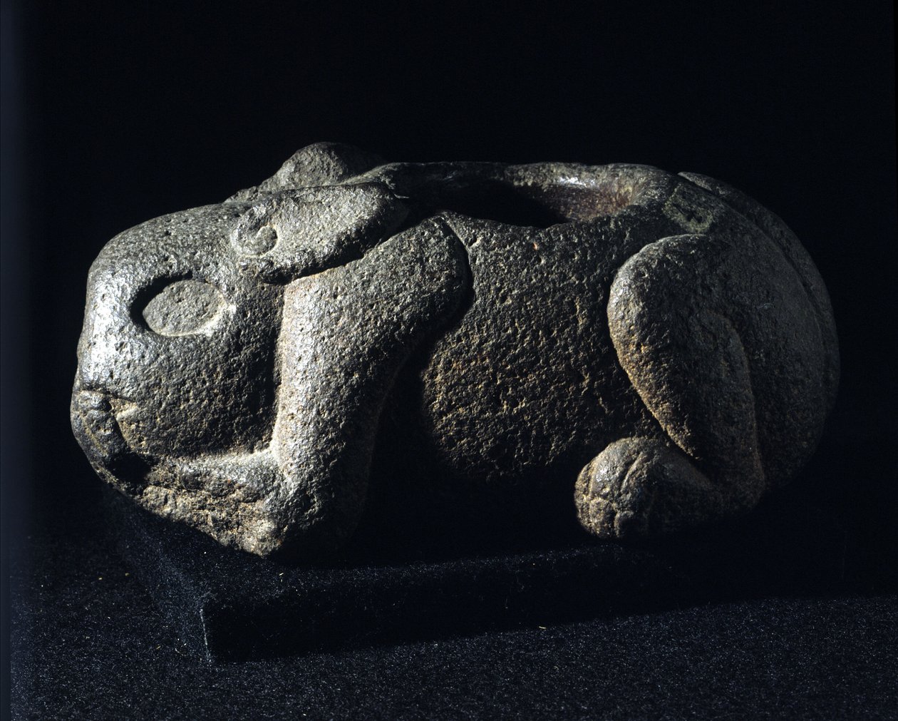 阿兹特克艺术。Ometochtli，醉酒的神兔老板。 作者 阿兹台克人阿兹台克人