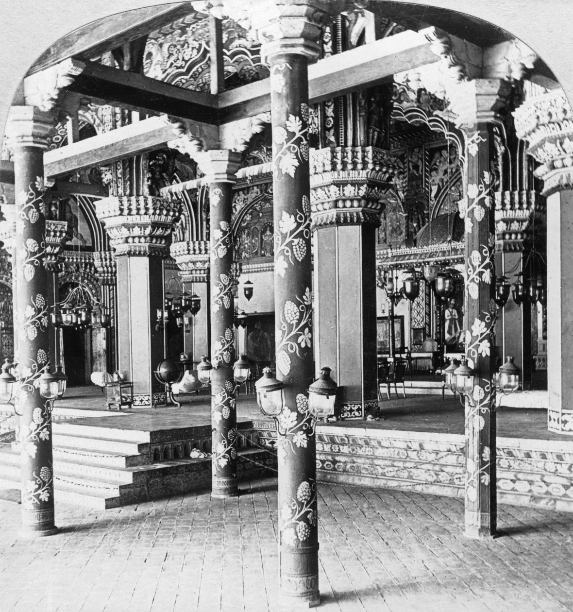 Mahratta durbar大厅，印度Tanjore Thanjavur的Tanjore公主宫殿。 作者 BL Singley