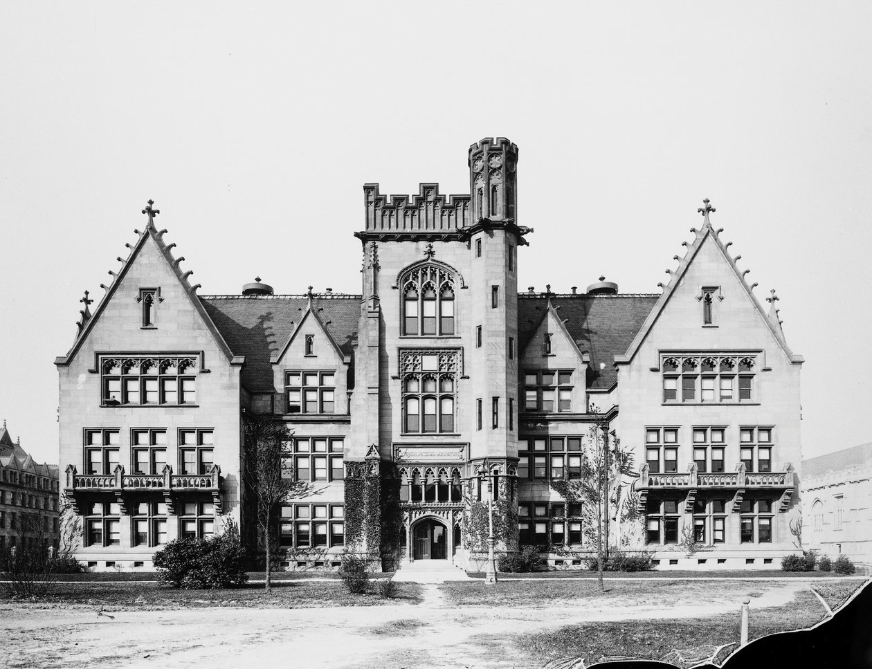芝加哥大学瑞尔森物理实验室，美国伊利诺伊州芝加哥，约1900年（黑白照片 作者 巴恩斯和克罗斯比