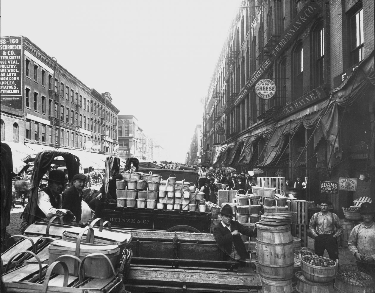 美国伊利诺伊州芝加哥南水街市场，约1905年（黑白照片）。 作者 巴恩斯和克罗斯比