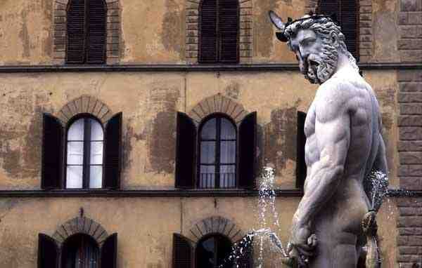 海王星喷泉，1560-75 作者 Bartolomeo Ammannati