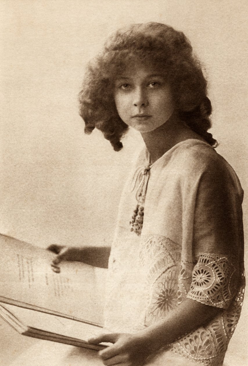 比利时的玛丽·何塞公主，来自Princess Marie-Josés儿童书，于1916年出版 作者 比利时摄影师