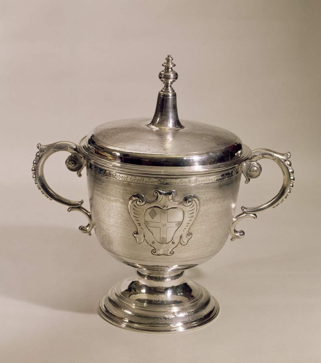 James II Steeple Cup，1685（银色） 作者 本杰明·派恩（Benjamin Pyne）