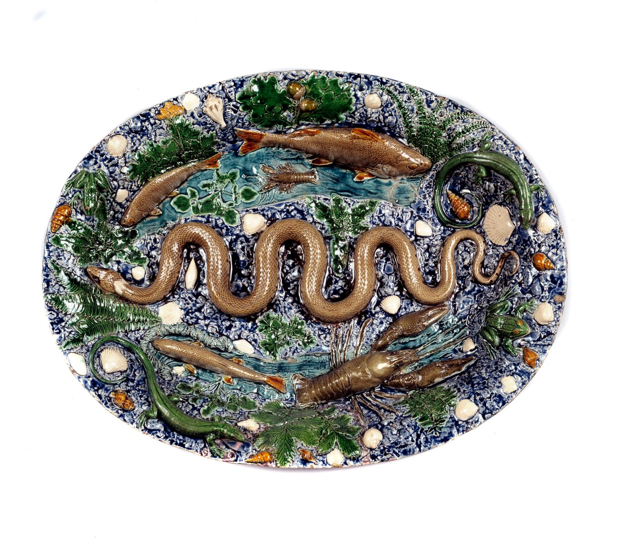 Pond decorates rustic figurines called “the snake dish””. Ceramic in glazed earth by Bernard Palissy (1510-1589) 作者 伯纳德·帕利西