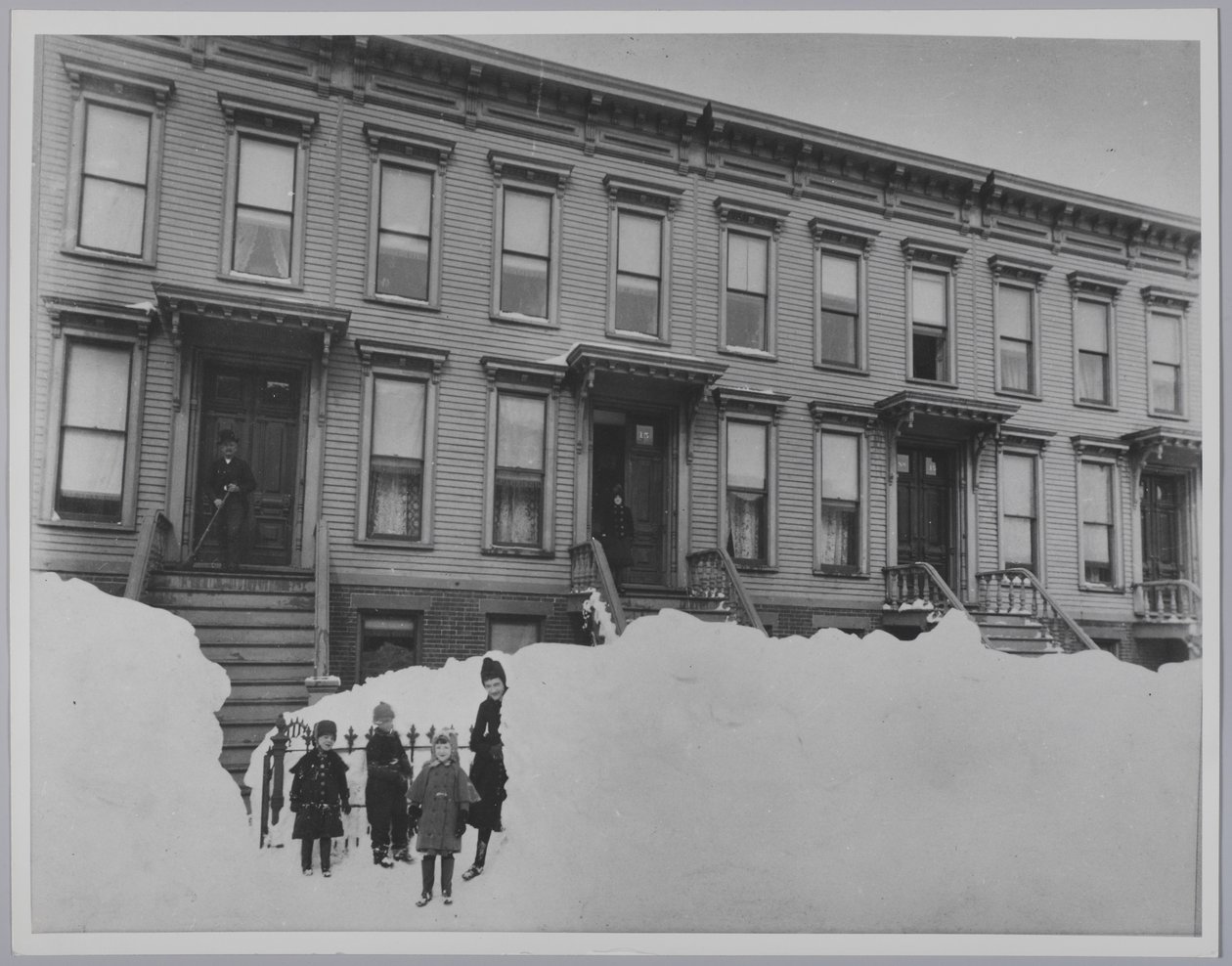 1888年3月的暴风雪，布鲁克林 作者 面包屑G.方式