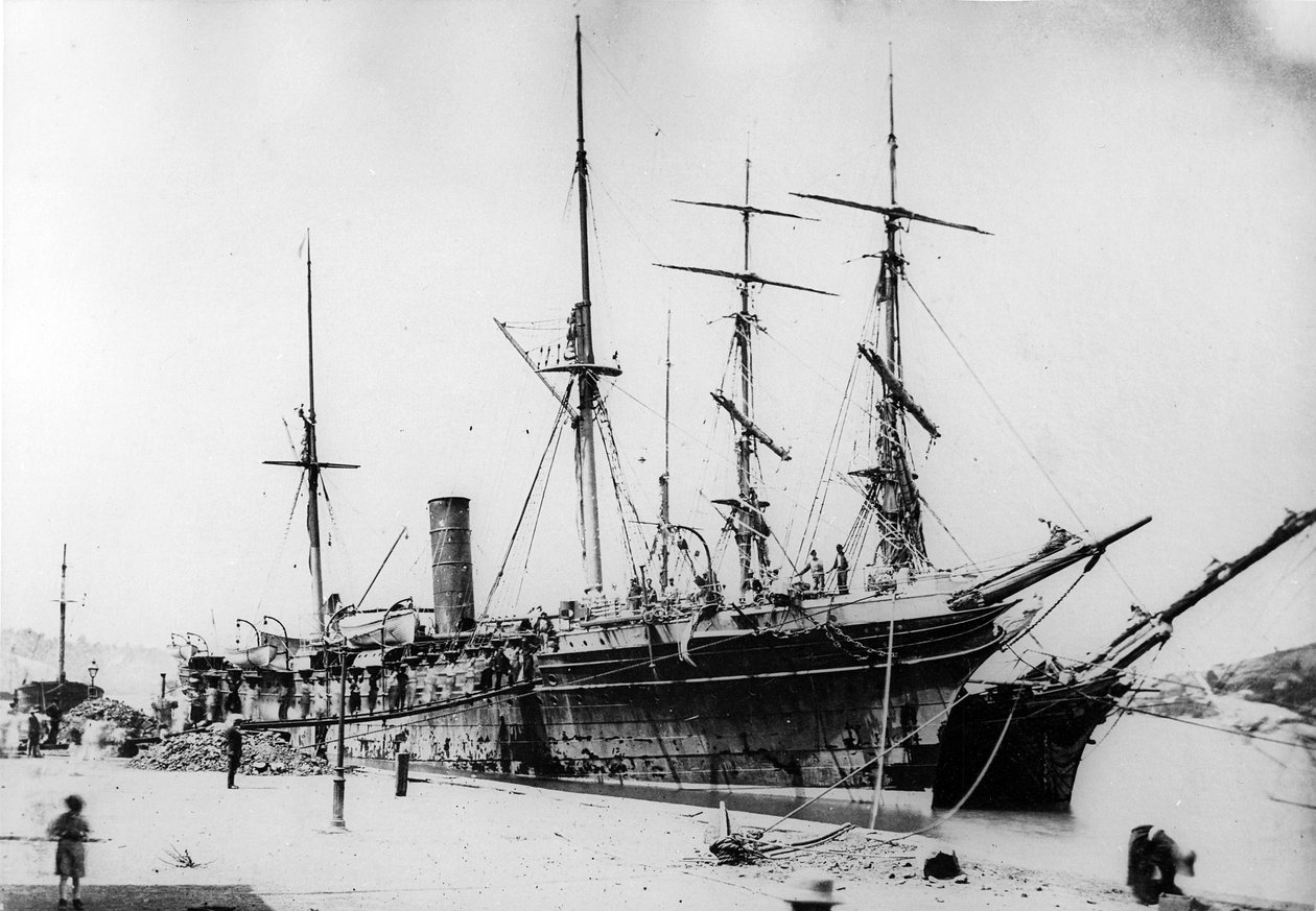 HMS Ebro在St Lucia Coaling Station，1880年代 作者 英国摄影师