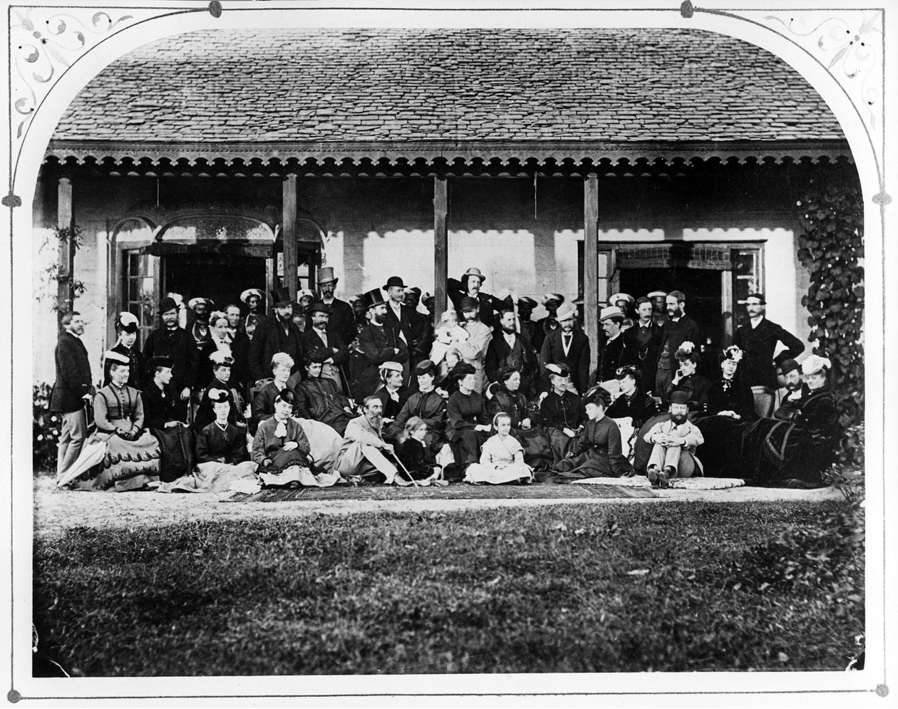 集团 - 政府大楼，c.1871 作者 英国摄影师
