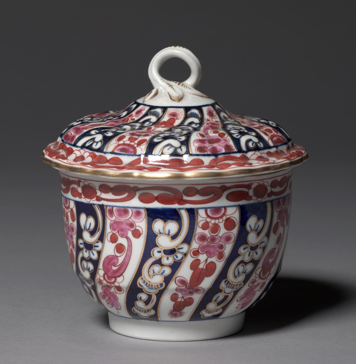 盖碗，制造商伍斯特瓷器厂，约1770年 作者 英国学校