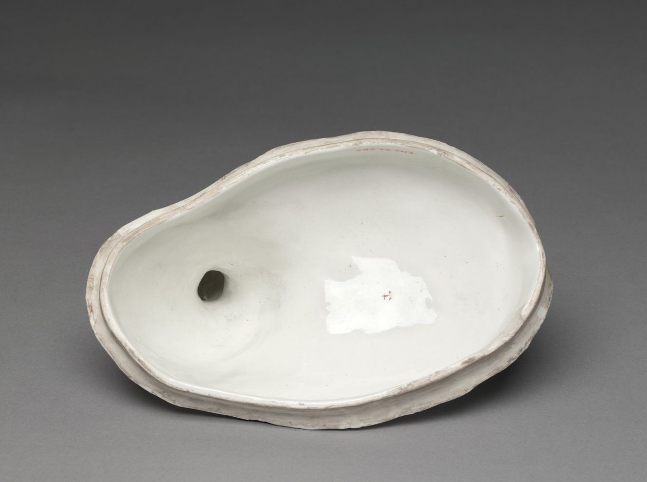 切尔西瓷器厂的母鸡和小鸡图琳，约1755年 作者 英国学校