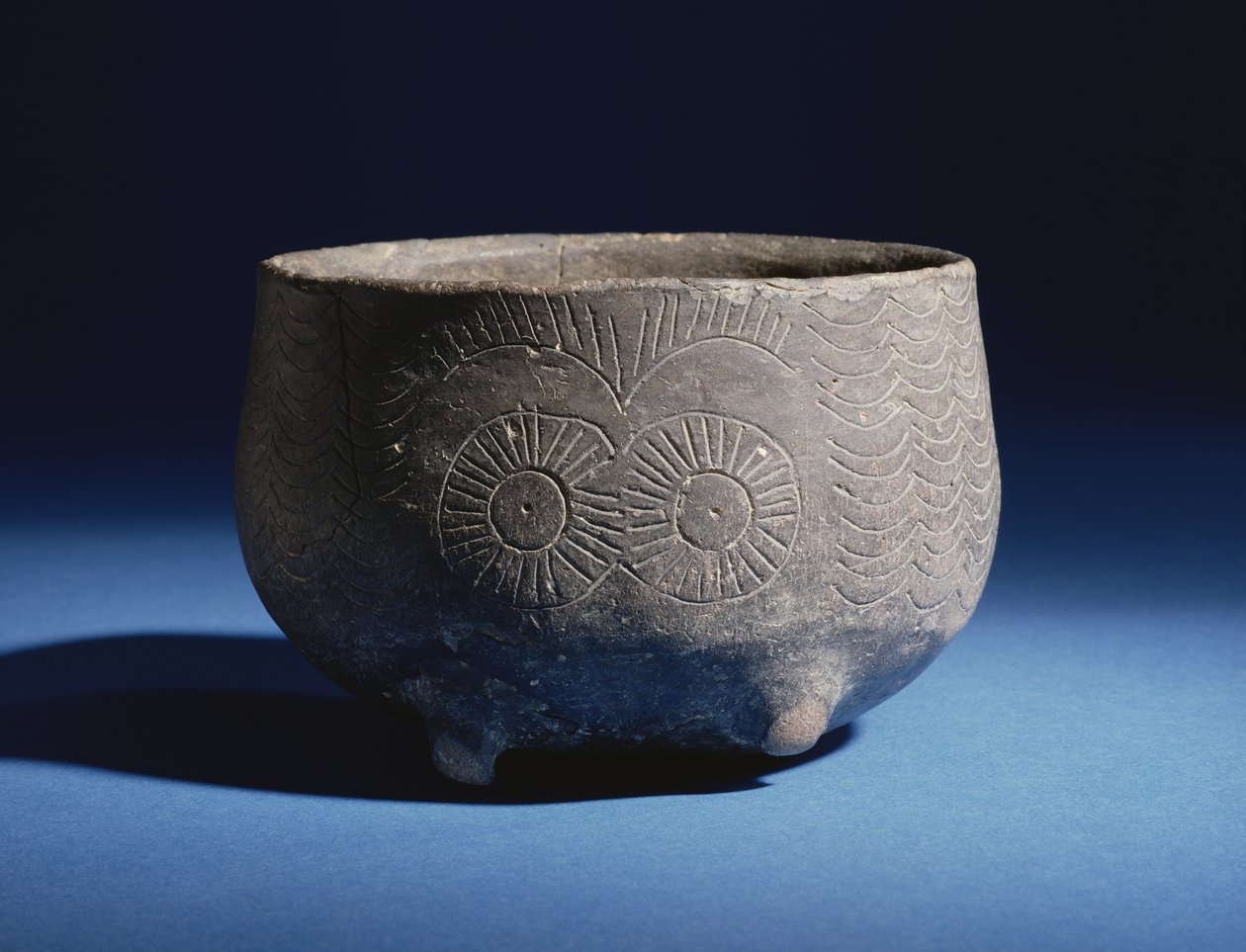 碗，切割装饰描绘雄鹿，来自西班牙Los Millares，铜器时代，公元前2000年（陶器） 作者 青铜时代