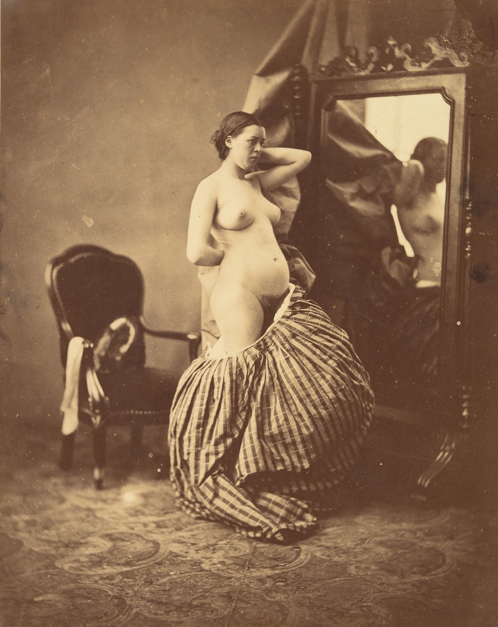 [镜子前的裸体]，约1857年。 作者 布鲁诺·布拉克海斯（Bruno Braquehais）