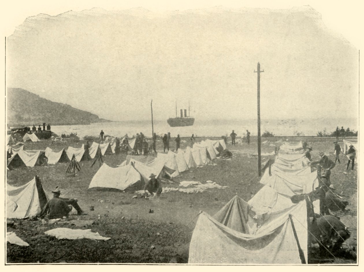 湾中的圣保罗，在山顶上射击... 1898年1月，1899年6月24日，西班牙裔美国人战争。 作者 伯尔·麦金托什