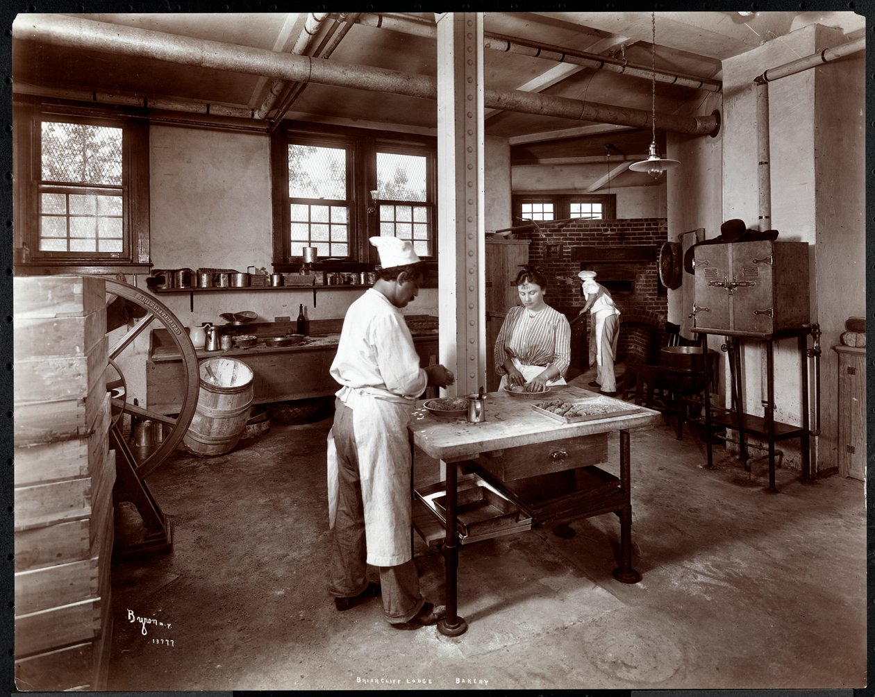 Briarcliff Lodge Bakery，1902年（银色明胶印刷） 作者 拜伦公司