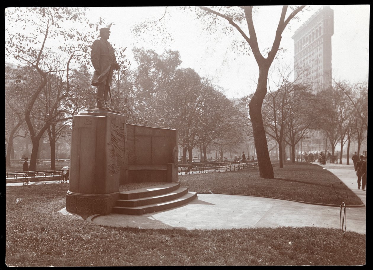 大卫格拉斯哥法拉格特雕像在纽约麦迪逊广场公园，c.1905（银色明胶印刷） 作者 拜伦公司