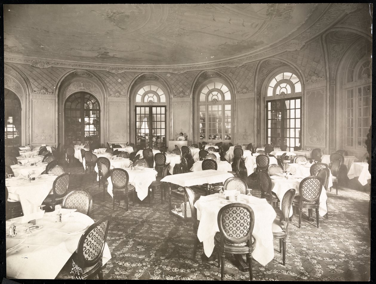 1938年或1913年波士顿科普利广场酒店的餐厅（银色明胶印刷） 作者 拜伦公司