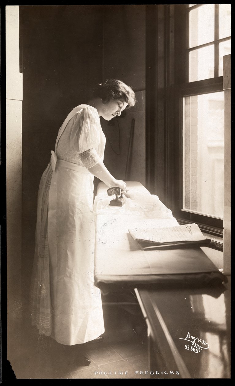 Pauline Frederick的肖像，c.1914（银色明胶印刷品） 作者 拜伦公司