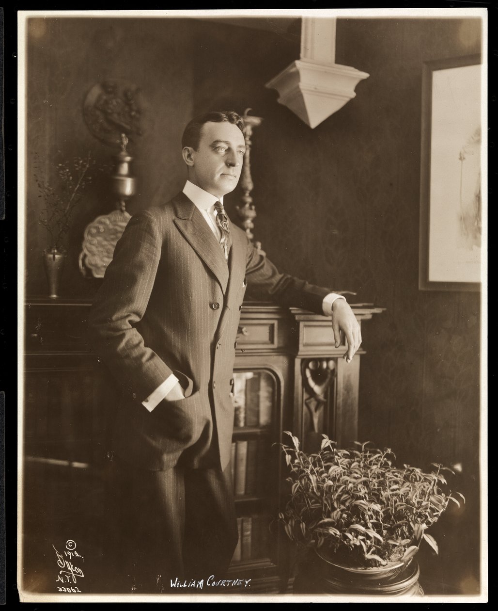 William Courtney，c.1914（银色明胶印刷品） 作者 拜伦公司