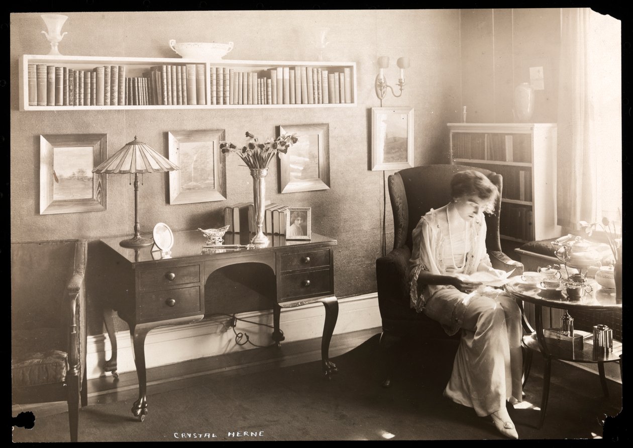 Crystal Herne，c.1905（银色明胶印花） 作者 拜伦公司