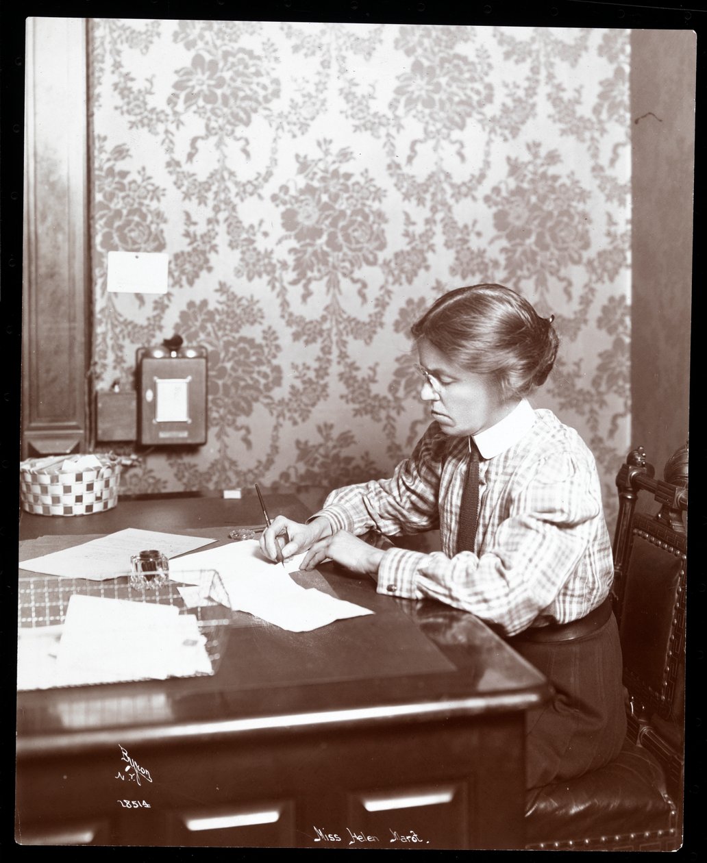 Miss Helen Marot，1904年（银色明胶印刷） 作者 拜伦公司