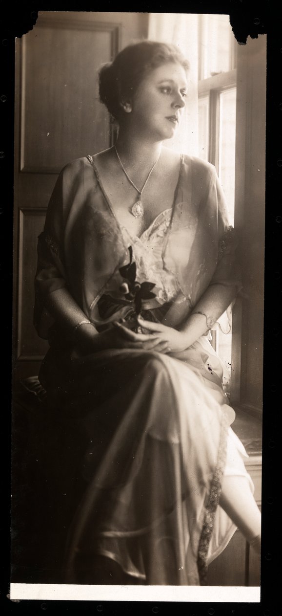 Jobyna Howland的肖像，1908-9（银色明胶印刷） 作者 拜伦公司