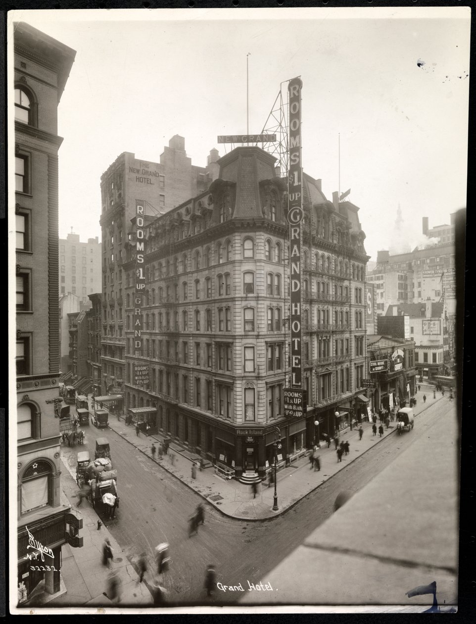 Grand Hotel ay 31st Street and Broadway，New York，c.1914（银色明胶印刷） 作者 拜伦公司