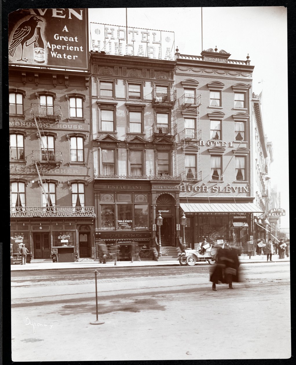 查看匈牙利酒店和Hotel Hugh Slevin酒店位于Union Square East和14th Street，New York，1905（银色明胶印刷品） 作者 拜伦公司