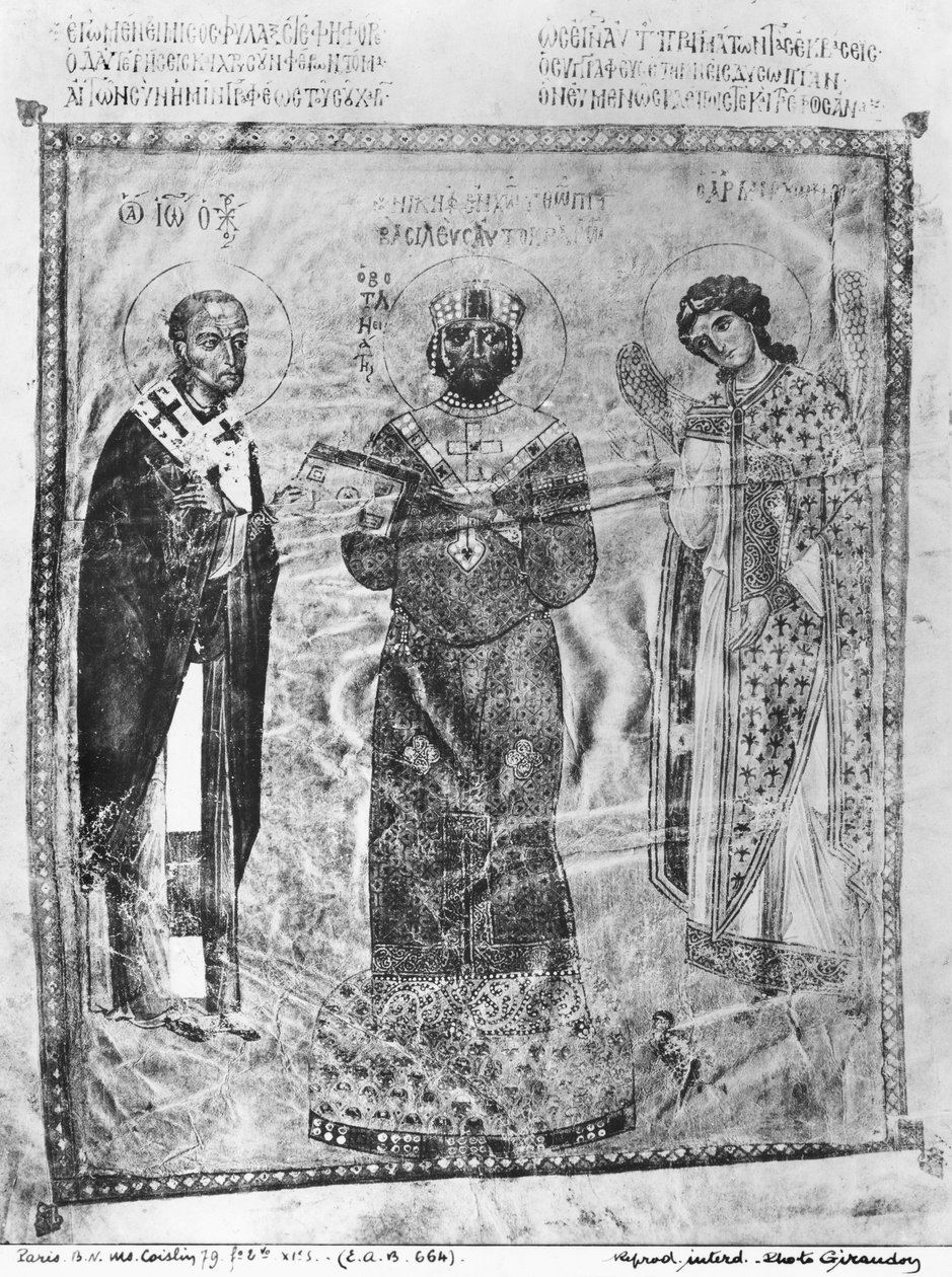 Coislin女士79 f.2v皇帝Nicephorus III Botaniates（reg.1078-81）介于St. John Chrysostom（c.347-407）和大天使Michael之间，c.1078 作者 拜占庭