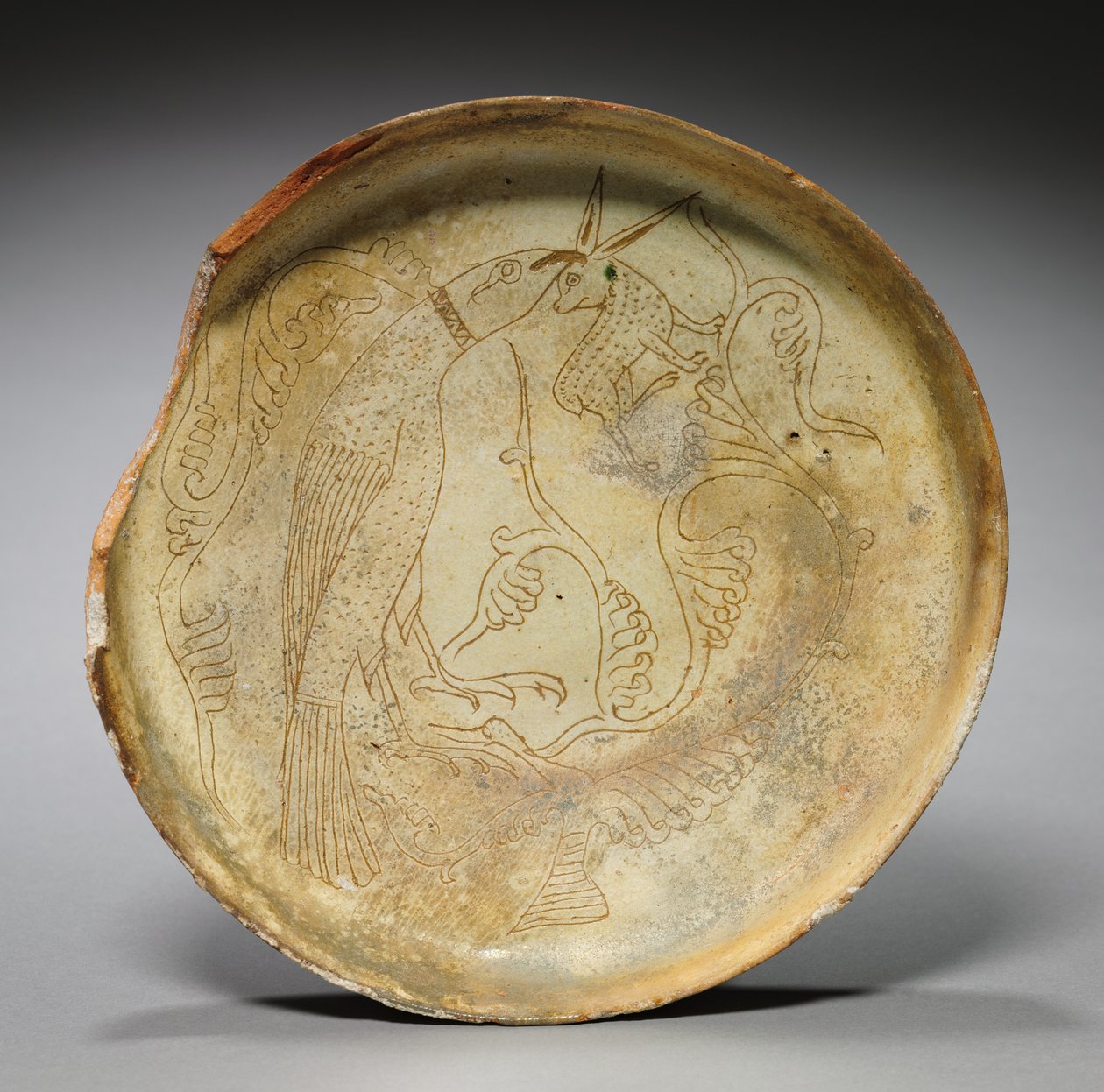 鹰，兔和树叶深板，1100年代 作者 拜占庭