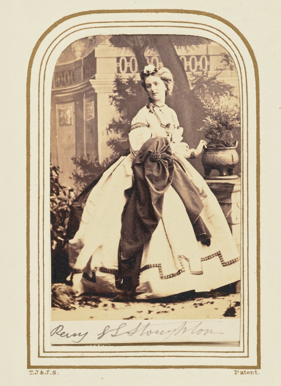 [Remy L. L. Stoughton] 作者 卡米尔·西尔维（Camille Silvy）