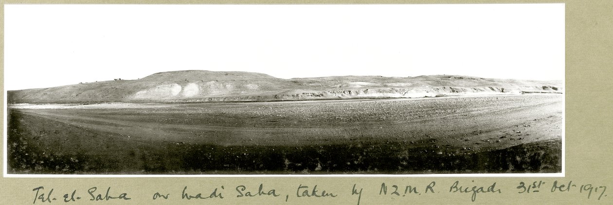 1917年10月31日，NZMR旅采取了Wadi Saha的Tel-el-Saha 作者 上尉亚瑟·罗兹（Arthur Rhodes）