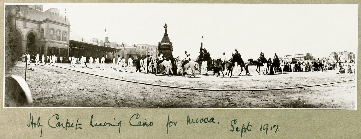 1917年9月，圣地毯离开开罗前往麦加 作者 上尉亚瑟·罗兹（Arthur Rhodes）