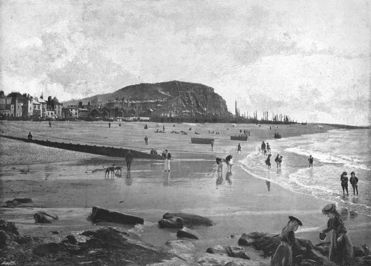 黑斯廷斯，老城区和海滩，c1900 作者 卡尔·诺曼