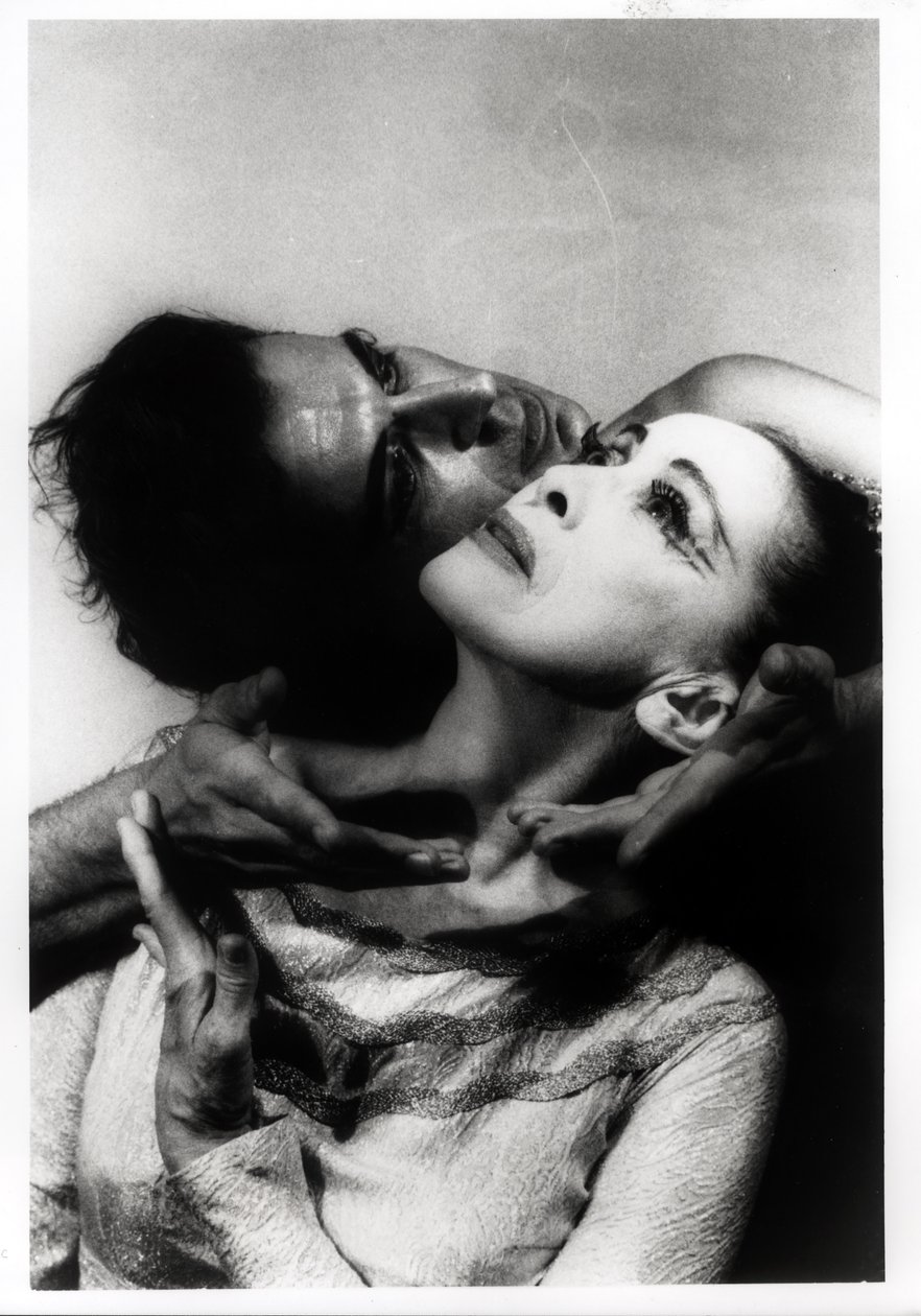 玛莎-格雷厄姆（1894-1991）和伯特伦-罗斯（1920-2003）的 "幻想演奏会"，1961 年 6 月 27 日（明胶银印刷品） 作者 卡尔·范韦希顿