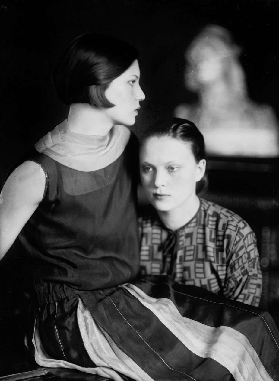 Wanda和Marion Wulz，Trieste，c.1920（玻璃板）的肖像 作者 卡洛·沃尔兹（Carlo Wulz）