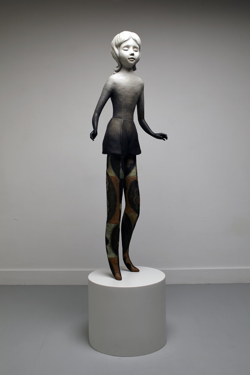 闪烁》，2014 年（青铜上的油画颜料，青铜彩绘底座） 作者 凯西·皮尔金顿
