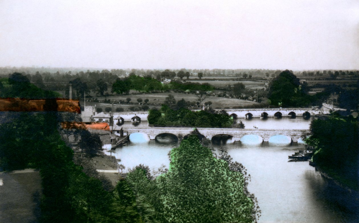 沃里克郡埃文河畔斯特拉特福的桥梁，1926年。 作者 Cavenders有限公司