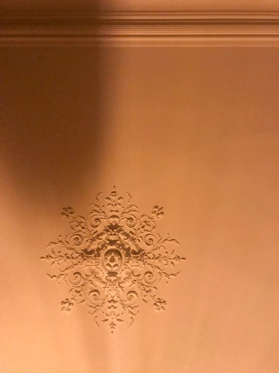 构图 - 建筑 - 细节，2019 (照片) 作者 塞西尔·贾梅特