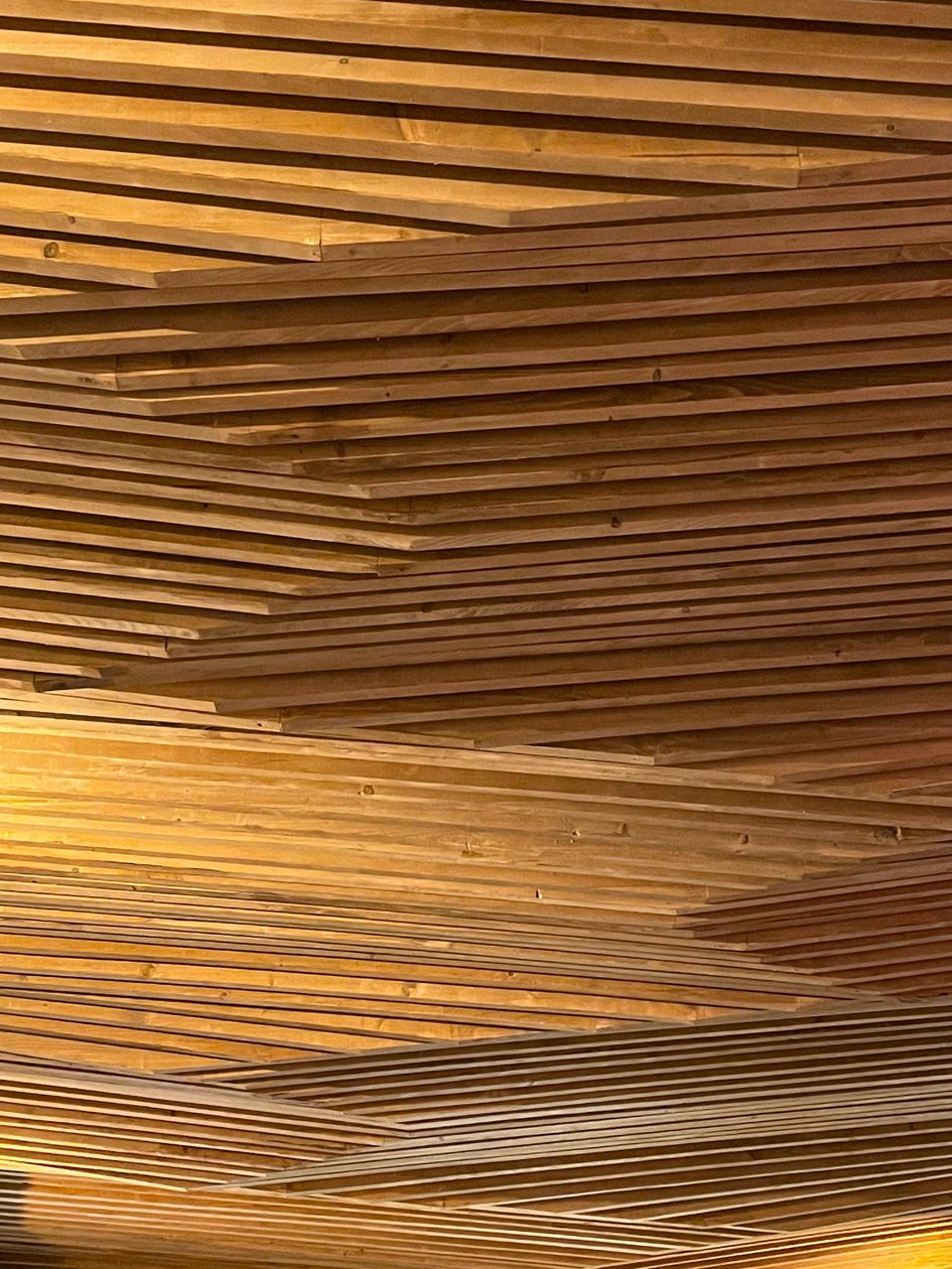 构成 - 天花板，2022 年（照片） 作者 塞西尔·贾梅特