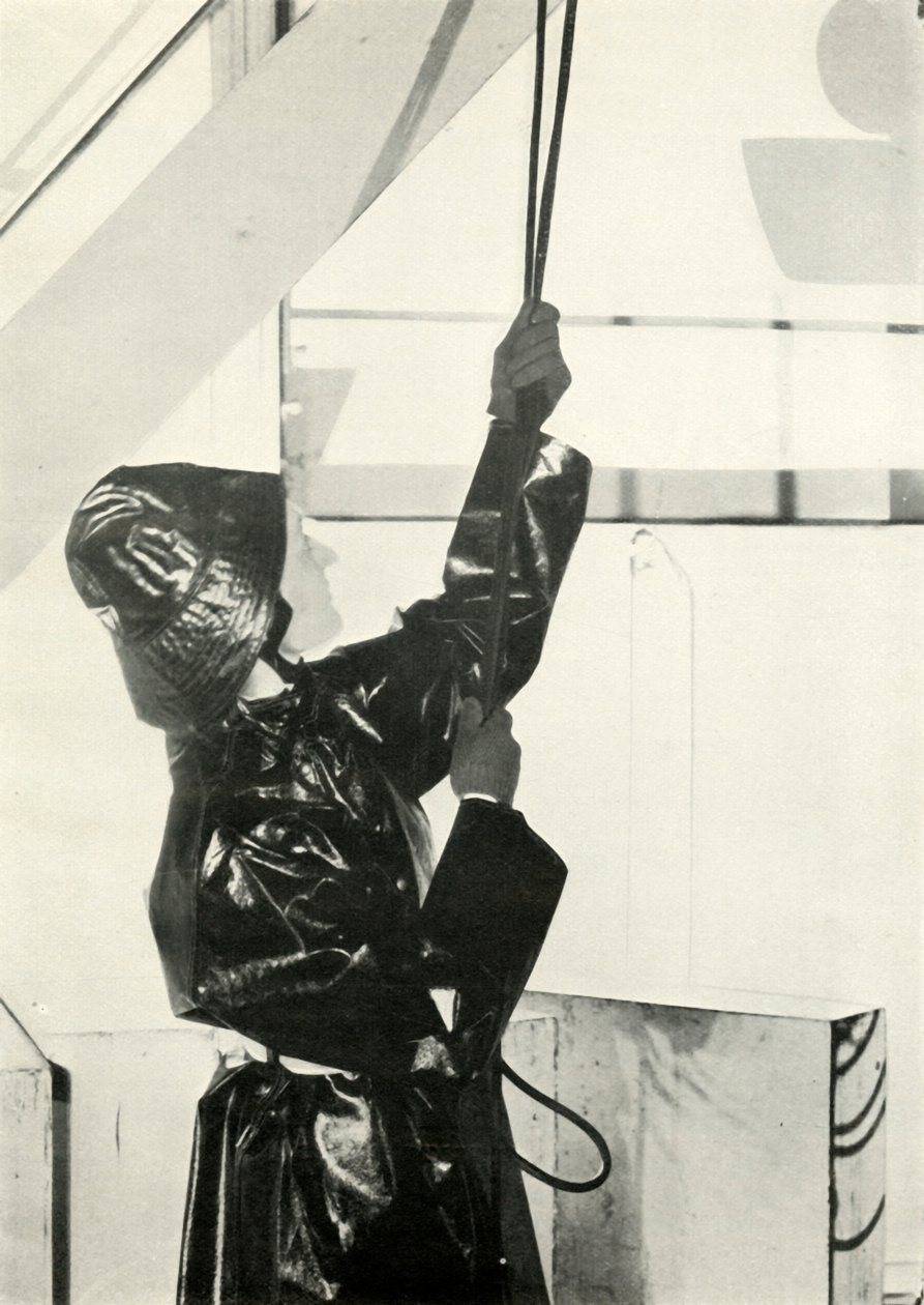 气球操作员，c1943。 作者 塞西尔·比顿（Cecil Beaton）