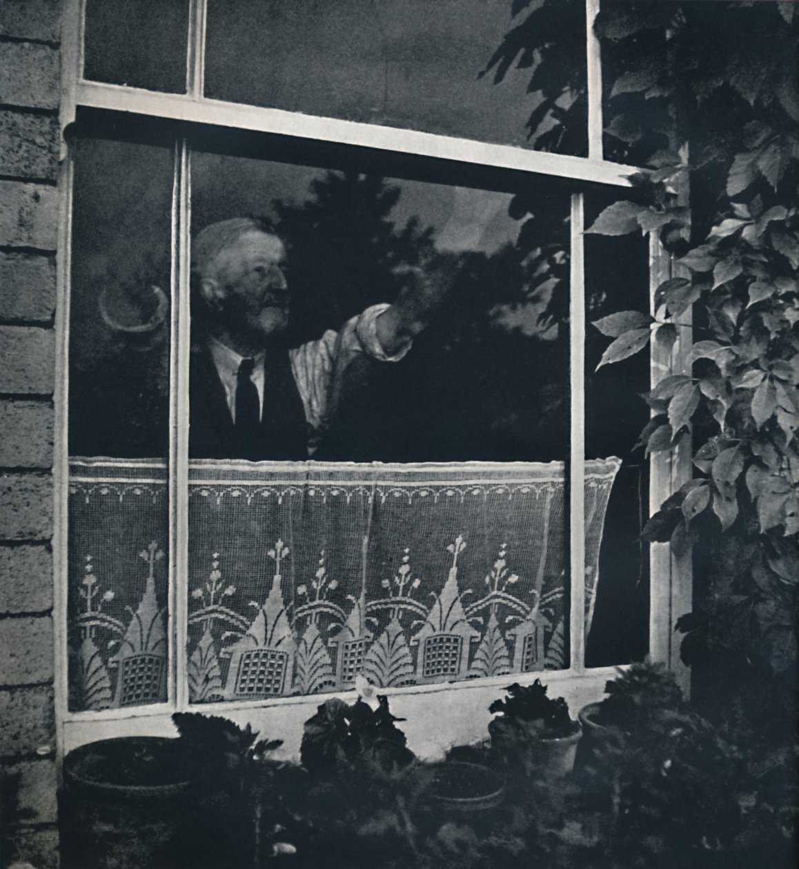 停电，1941年 作者 塞西尔·比顿（Cecil Beaton）